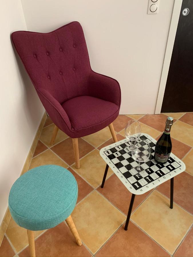 Pila & Bed Montpellier Centre Corum Comedie - Chambre Calme Climatisee - Quiet Air-Conditioned Room Экстерьер фото